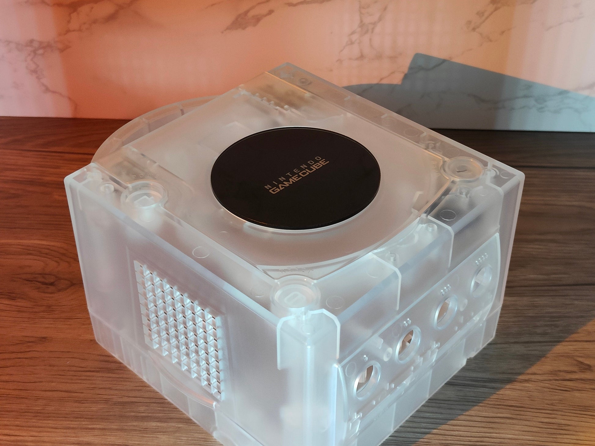 Crystal Clear Transparent Replacement Shell Case for GameCube - Enhance Your Console's Look!